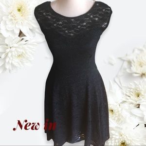 High low lace dress 👗with gliterry details